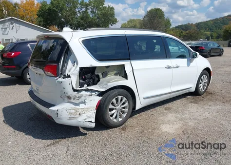 2017 Chrysler Pacifica Touring-L из США, поврежденный, VIN 2C4RC1BG1HR788304